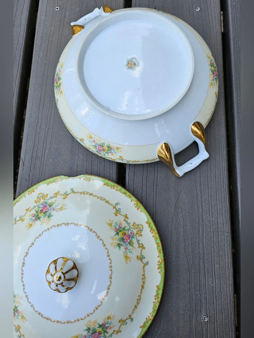 Noritake Antique Noritake porcelain covered vegetable bowl (Lidded Tureen)